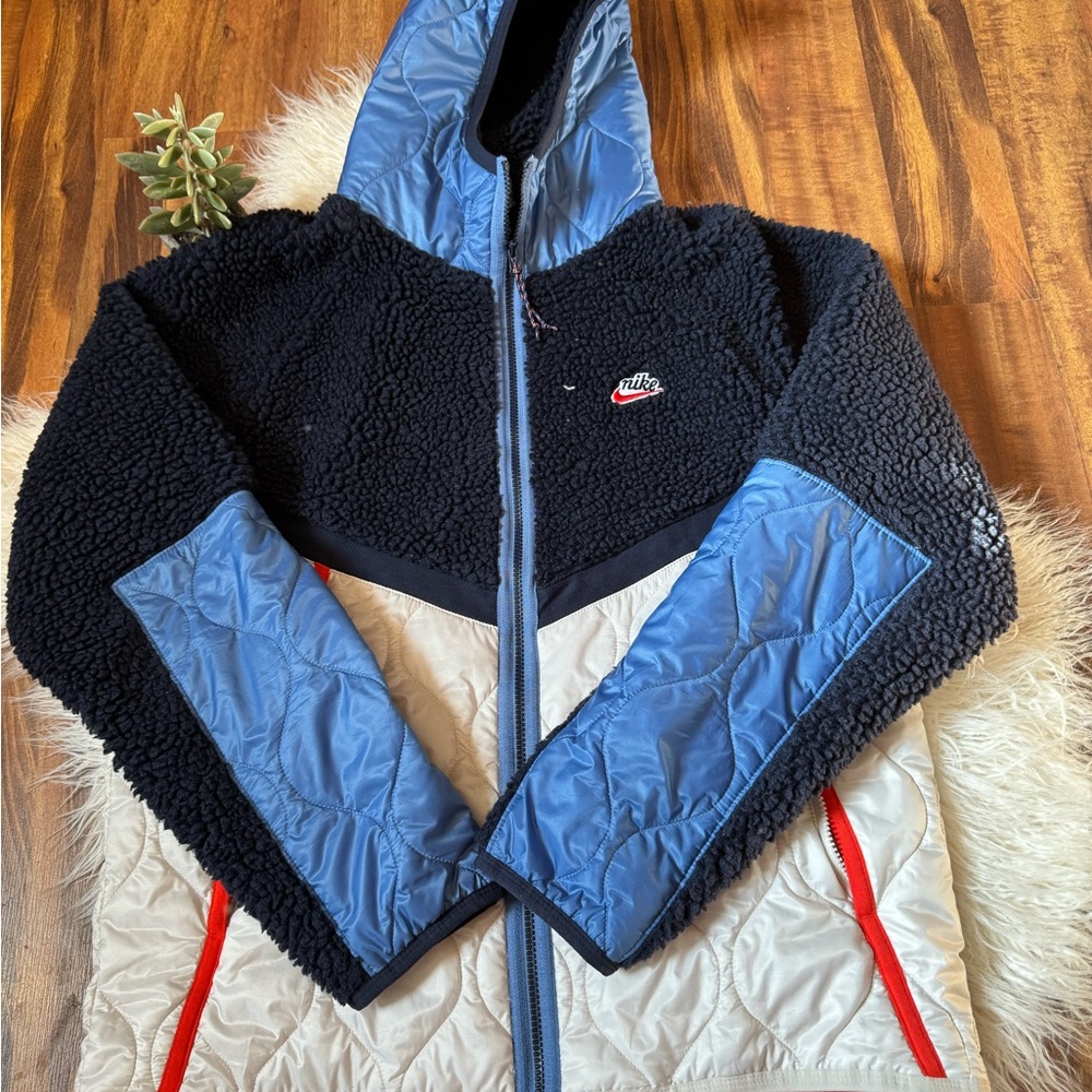 Nike Men's Black and Blue Hooded Jacket